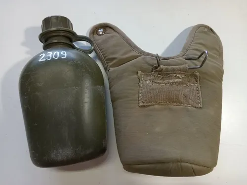 Cantimplora militar modificada